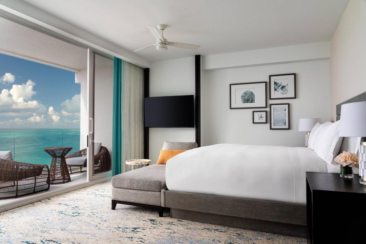 The Ritz-Carlton, Turks & Caicos Hotel Grace Bay Exterior photo