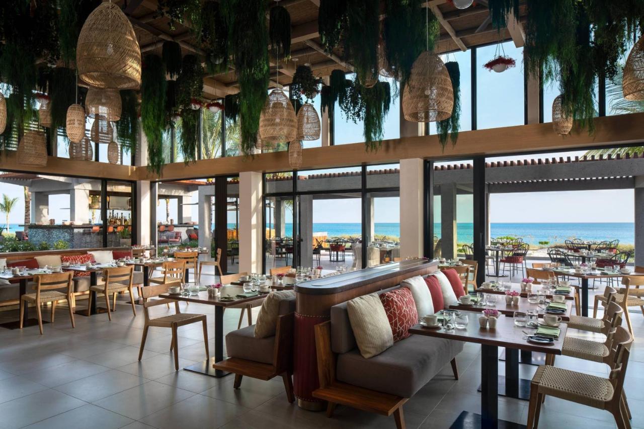 The Ritz-Carlton, Turks & Caicos Hotel Grace Bay Exterior photo