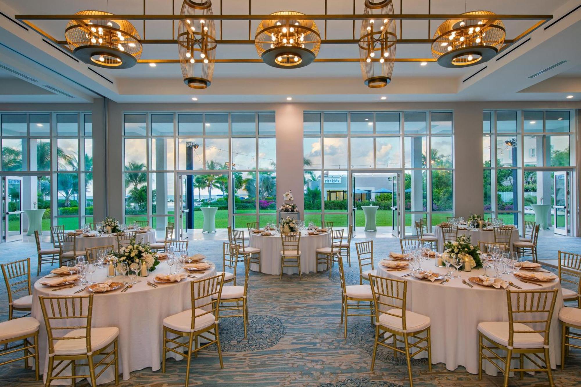 The Ritz-Carlton, Turks & Caicos Hotel Grace Bay Exterior photo
