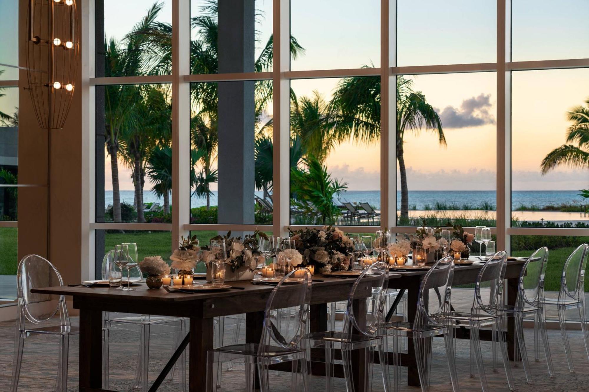 The Ritz-Carlton, Turks & Caicos Hotel Grace Bay Exterior photo